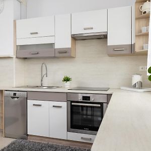 Modern Apartment With Parking In Cracow By Rent Like Home