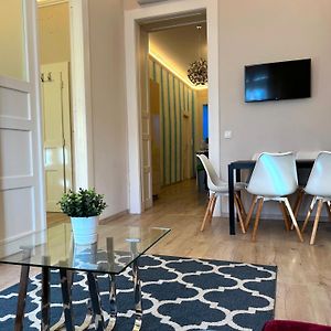B112 By Small Home Budapest