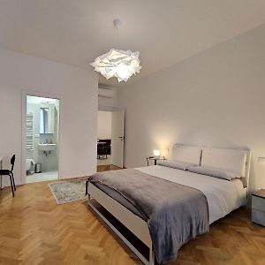 Avesella House