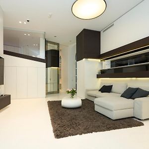 Appartement à 2 Chambres à Coucher