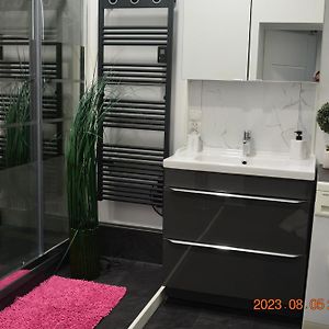Apartment Near Old Town