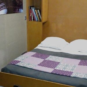 Paris Interiors Rentals - Le Marais Pompidou Center