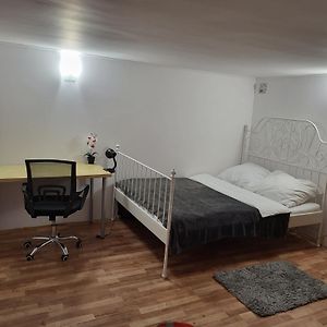 Grzegorzecka Room Nr 5