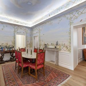 Appartement à 3 Chambres à Coucher