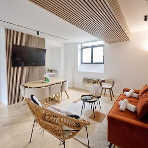 Appartement à 2 Chambres à Coucher