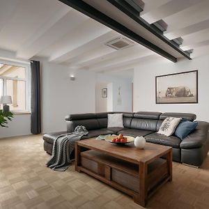 Appartement à 3 Chambres à Coucher