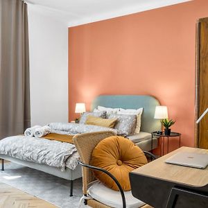 Appartement à 2 Chambres à Coucher