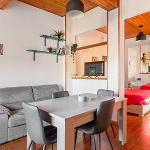 Social Costa-Holiday & Business Apartment