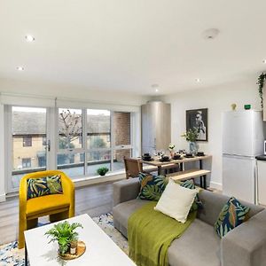 Appartement à 2 Chambres à Coucher