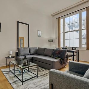 Appartement à 2 Chambres à Coucher