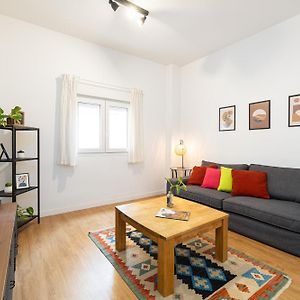 Appartement à 2 Chambres à Coucher