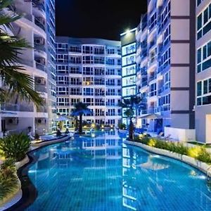 Grand Avenue Pattaya - Luxury Suite - 2 Bedroom 2 Baths - Pool-View