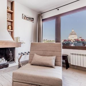 My San Pietro Home, Vaticano