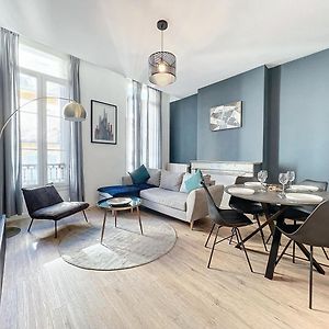 Appartement à 3 Chambres à Coucher