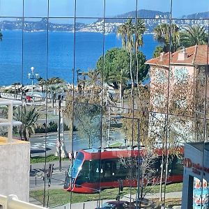 Studio Sur La Promenade Des Anglais Avec Vue Mer Originale A 40 M De La Plage
