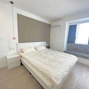 Appartement à 3 Chambres à Coucher