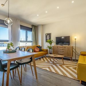 Appartement à 2 Chambres à Coucher