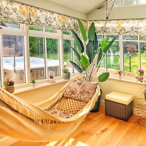 Daweswood Guest Suite - Luxury Retreat With Optional Hot Tub