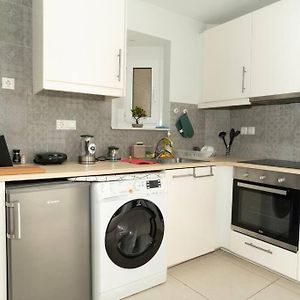 Homey Renovated 1 Bedroom Apartment In Kesariani