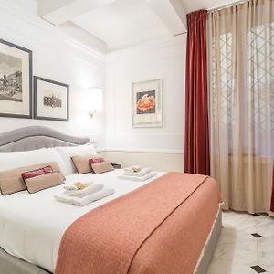Stylish Spanish Steps Retreat