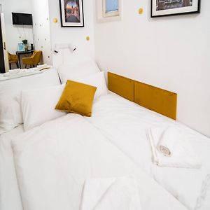Margaret Apartment 2