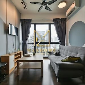 Appartement à 2 Chambres à Coucher