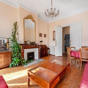 Appartement à 3 Chambres à Coucher