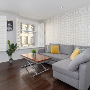 Appartement à 3 Chambres à Coucher