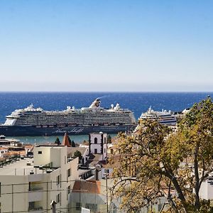 Rooftop Funchal - By Wehost