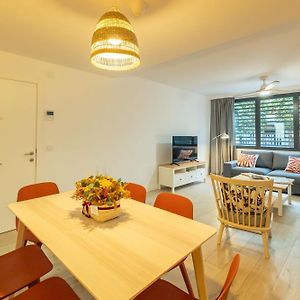 Charming 2 Bedroom Apartment By Torre Del Oro By Ocityzen