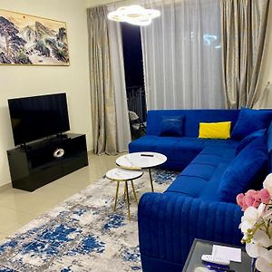 Standpoint Tower Apartment Opposite Burj Khalifa
