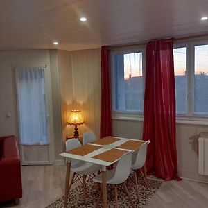 Appartement à 2 Chambres à Coucher