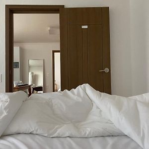 Appartement à 3 Chambres à Coucher