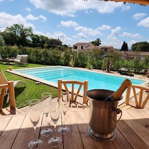 Villa à 3 Chambres à Coucher