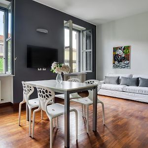 Just Urban Stays - Delightful Apartment - Porta Romana