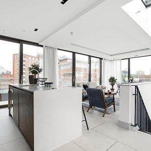 Appartement à 3 Chambres à Coucher