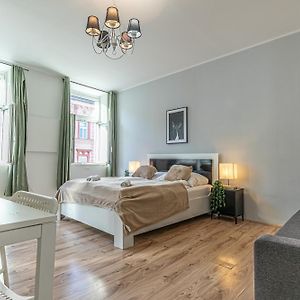 Appartement à 2 Chambres à Coucher