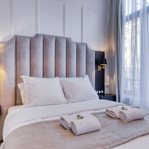 Appartement à 2 Chambres à Coucher