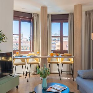 Appartement à 2 Chambres à Coucher