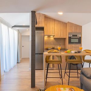 Feelathome Atarazanas Apartments