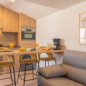 Feelathome Atarazanas Apartments