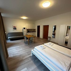 Hitrental Seefeld - Kreuzstrasse Apartments