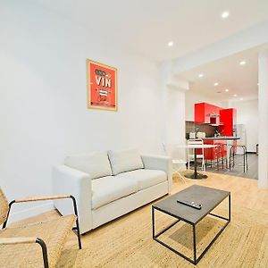 Appartement à 2 Chambres à Coucher