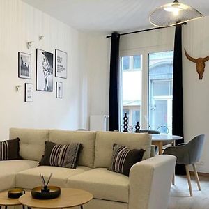 Appartement à 2 Chambres à Coucher