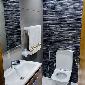Appartement à 3 Chambres à Coucher