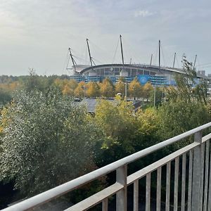 Balcony Apartment - Views Of Etihad Stadium - Near Coop Live Arena - Free Parking