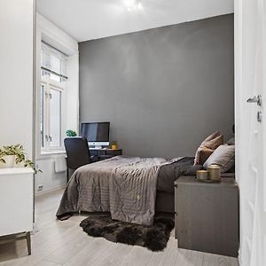 Elegant Private Room Oslo Central - Grunerlokka 1Km From Oslo S Station