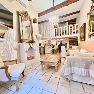 Appartement à 3 Chambres à Coucher