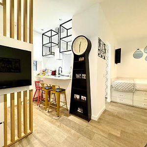 Luxury Flat City Center Full Equipe Non Touristic