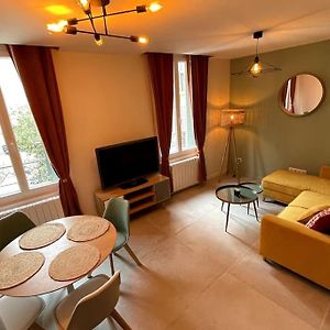 Appartement à 2 Chambres à Coucher